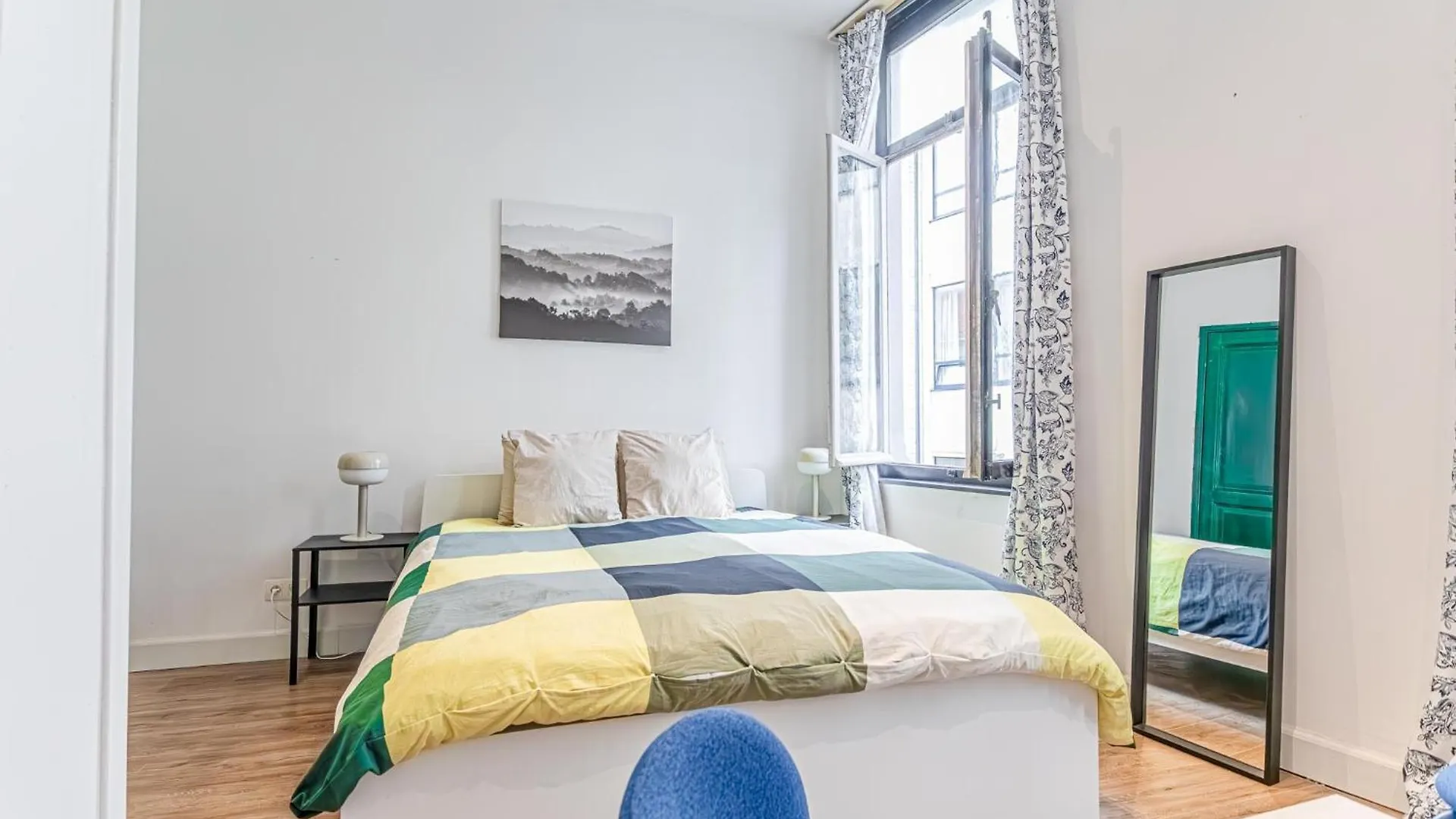 3 Stylish Studios At A Great Location In Gent Apartamento