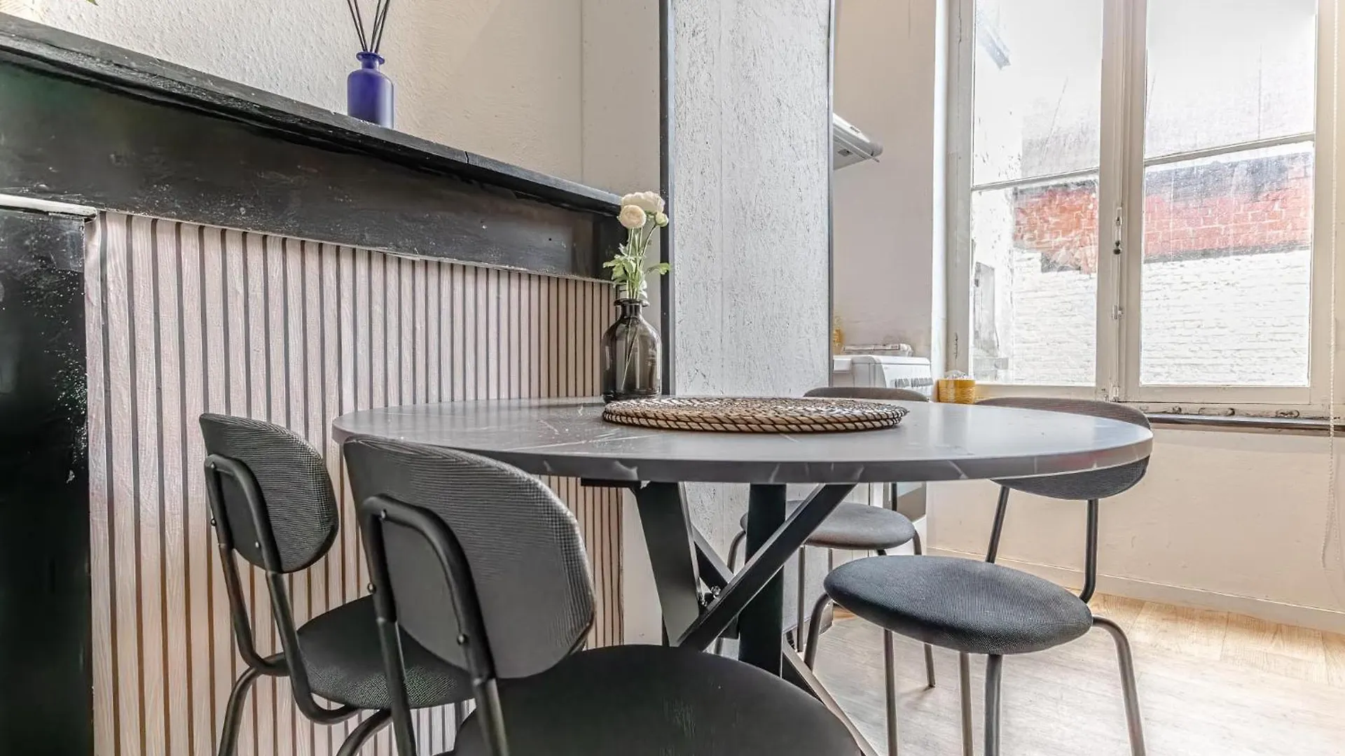 3 Stylish Studios At A Great Location In Gent 0*, Gante Bélgica